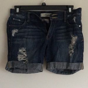Denim distressed shorts